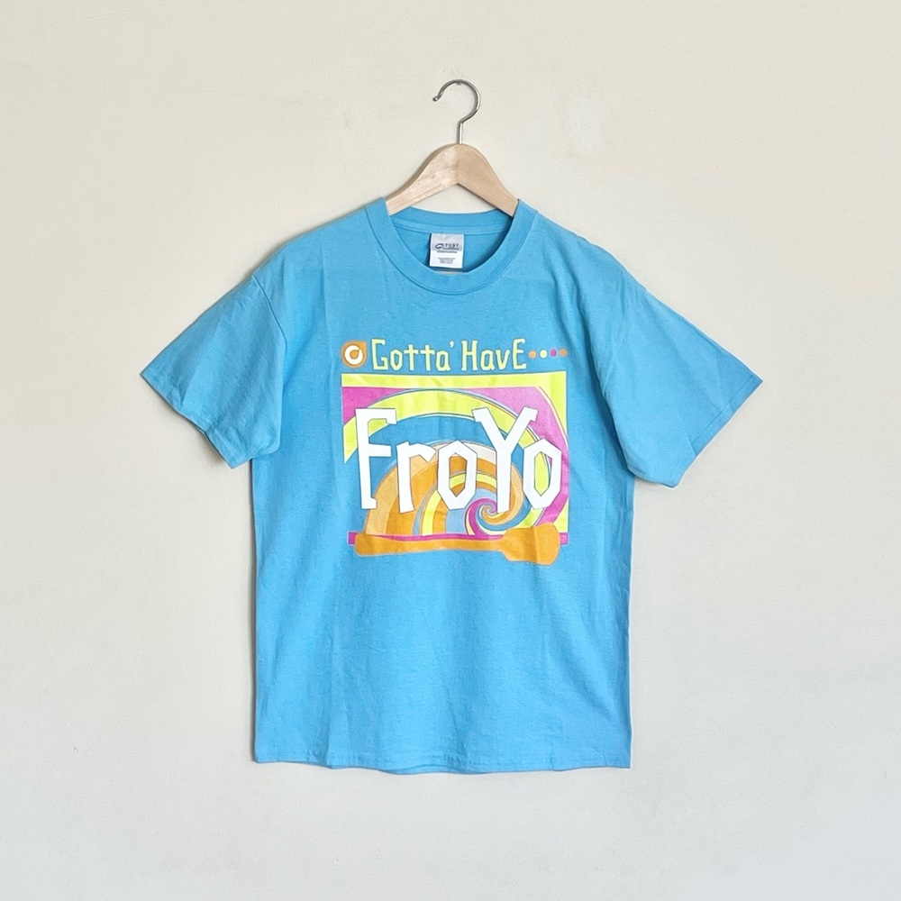 NEW Orange Leaf 2008 “Gotta’ Have FroYo” Graphic Blue Employee T Shirt Adult M